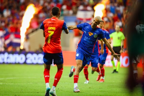 Luciano Juba celebra primeiro gol do Bahia sobre o Atlético-MG — Letícia Martins/EC Bahia