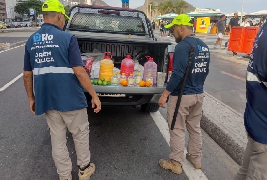 Operação Verão: repressão ao comércio na orla do Rio completa um mês